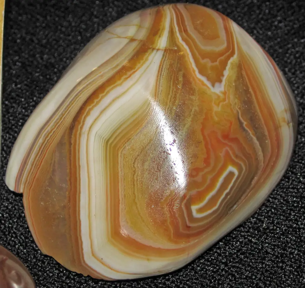 Agate specimen