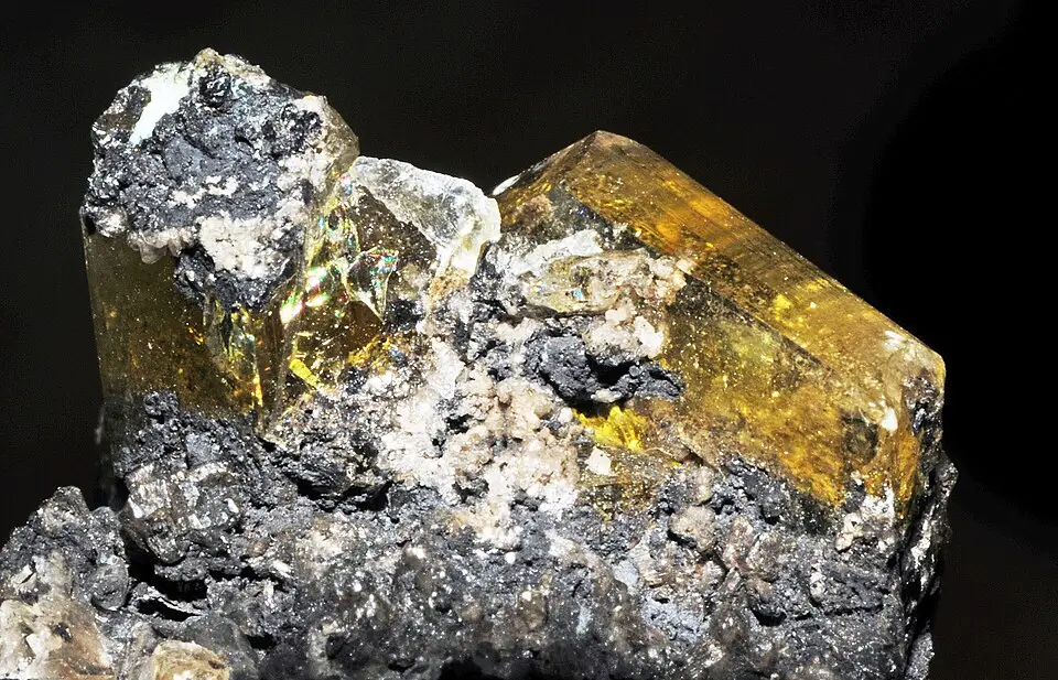 Anglesite specimen