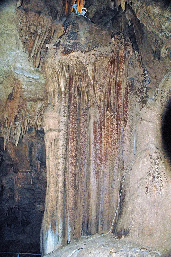 Travertine specimen