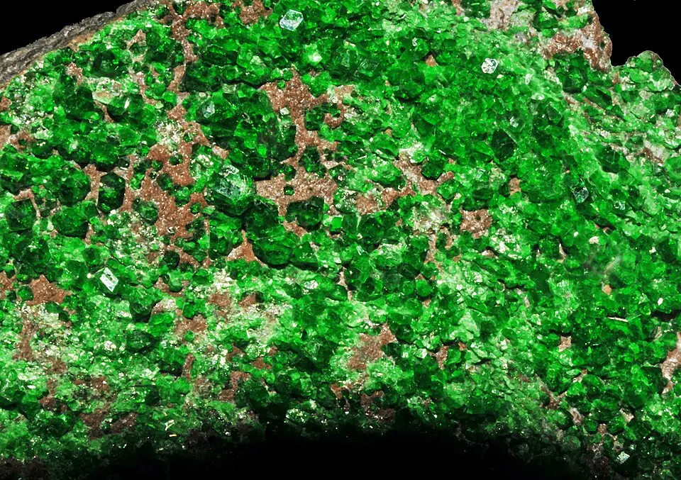 Uvarovite specimen